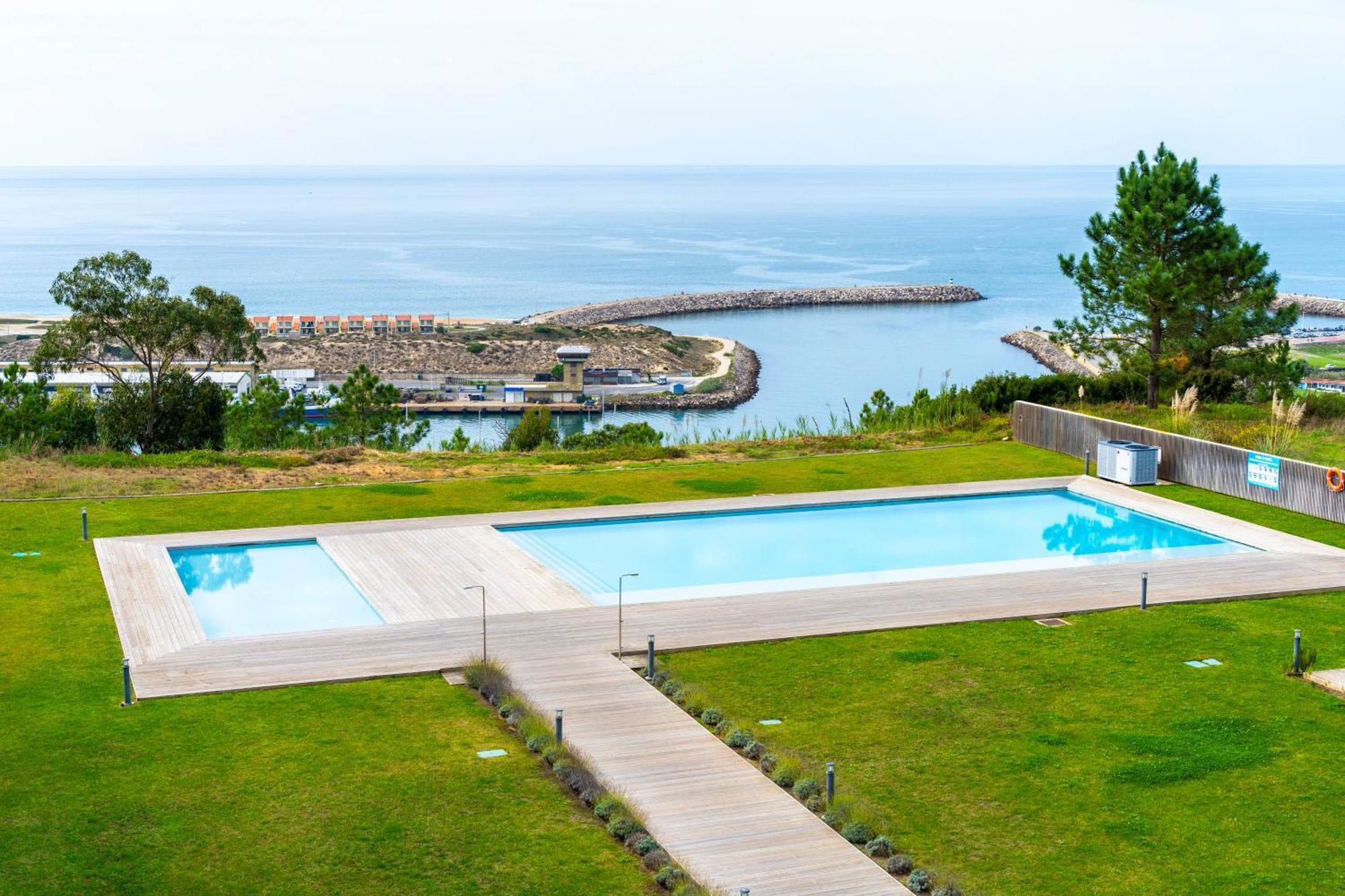 Mar A Vista - Condominium With Pool, Gym And Sea Views Nazare Phòng bức ảnh